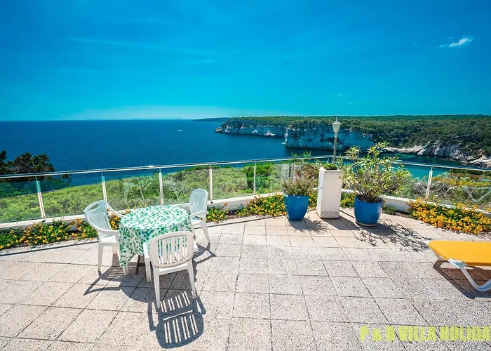 Pere Menorca 칼라 갈다나